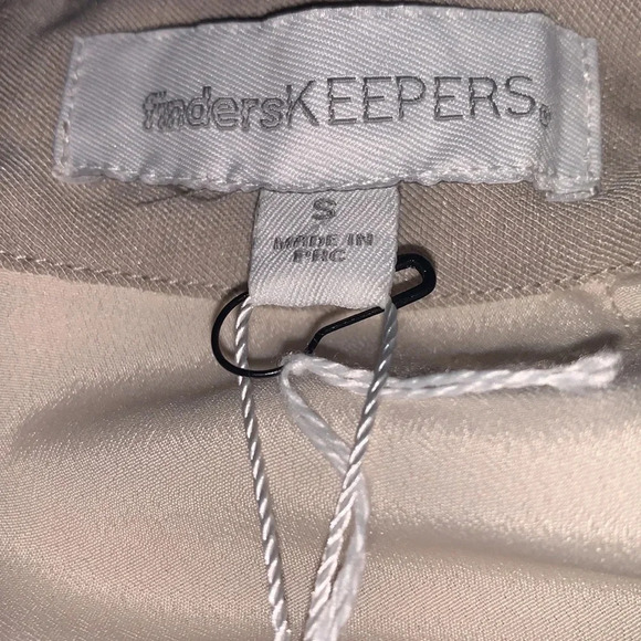 Finders Keepers NWT Hiding My Heart Shorts size Small - Picture 6 of 6